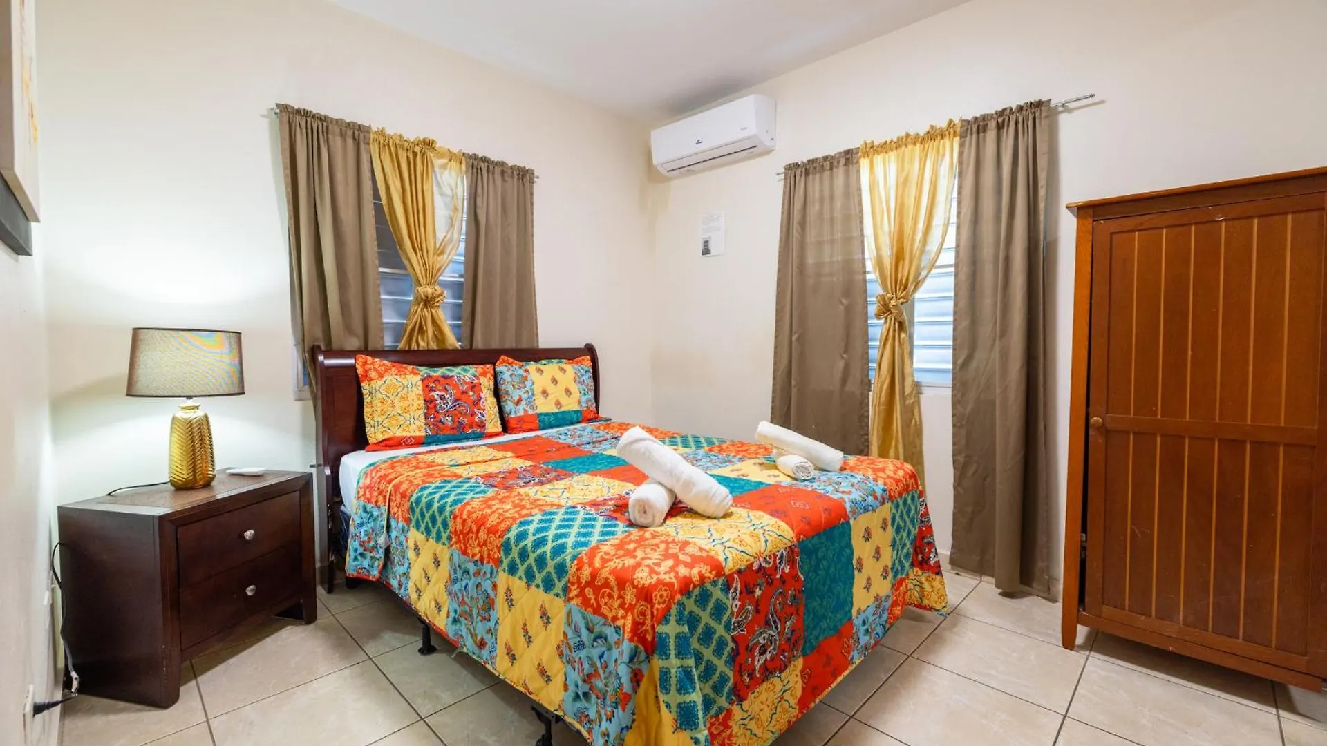 Semesterbostad Arenales Guest House Isabela