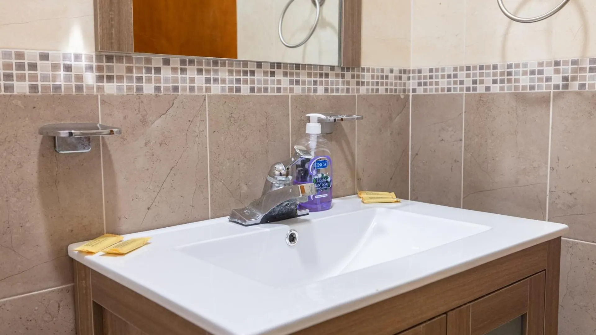 Semesterbostad Arenales Guest House Isabela